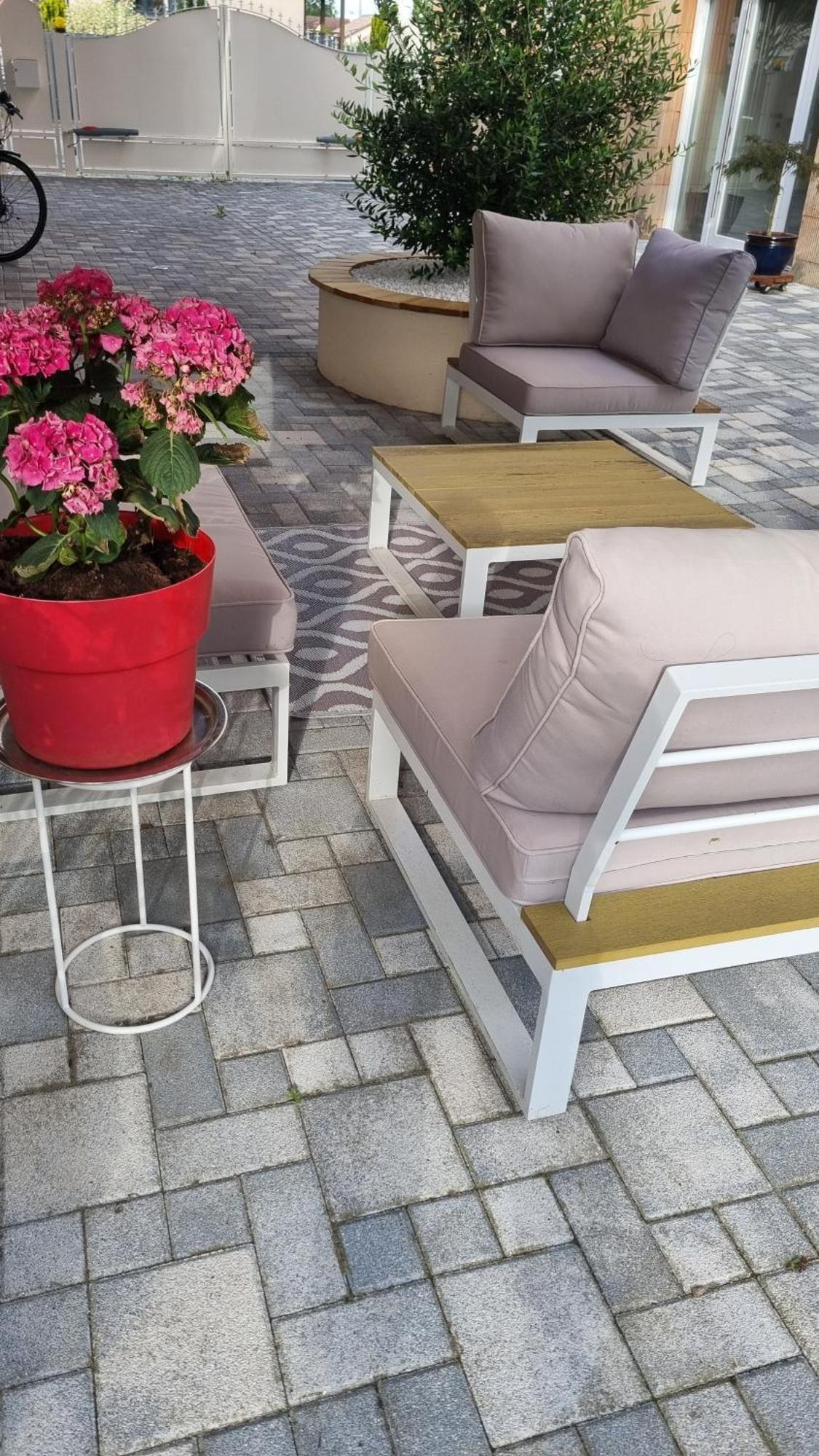 L'Obsidienne Virecourt Luaran gambar